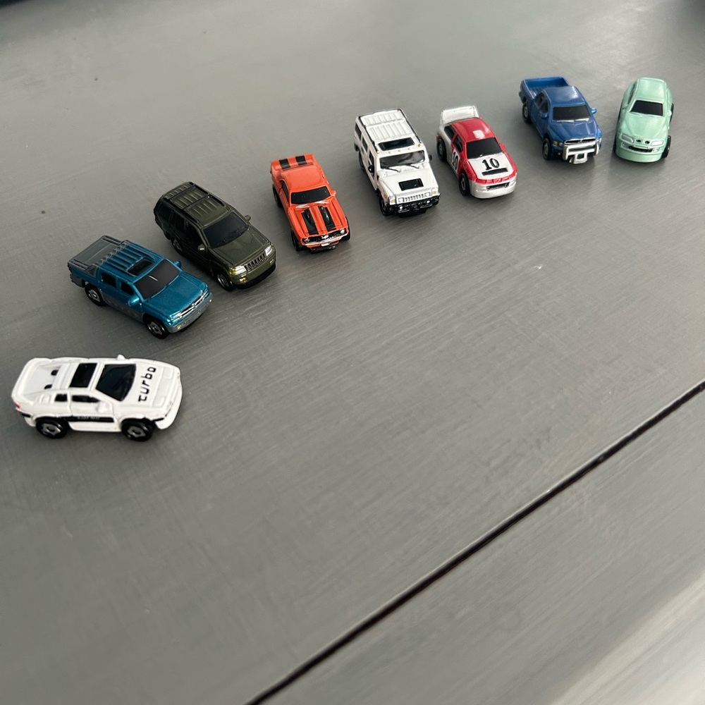 Die-Cast Playmates Speed Eez Toy Cars w Roller balls